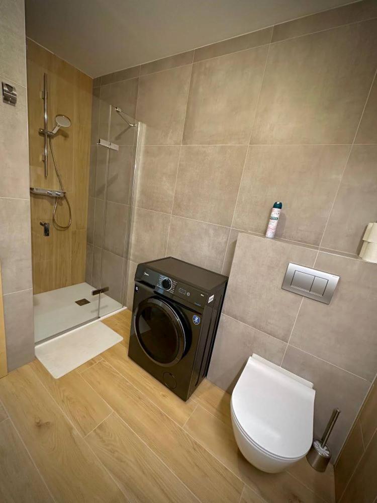 Apartman V Tichu Teplice nad Metují Exterior foto