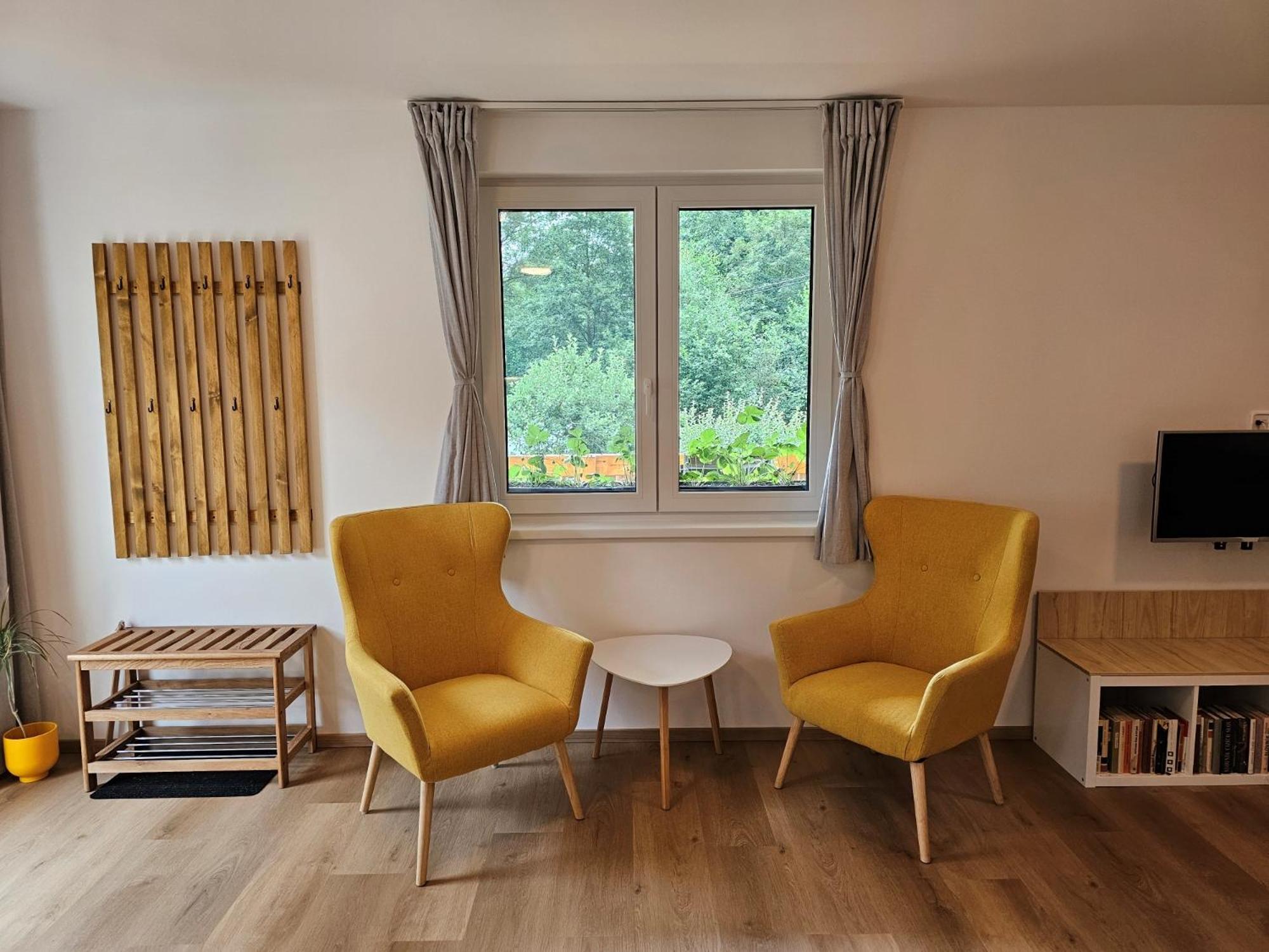 Apartman V Tichu Teplice nad Metují Exterior foto