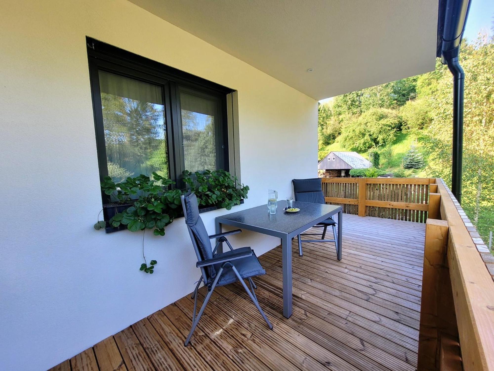 Apartman V Tichu Teplice nad Metují Exterior foto